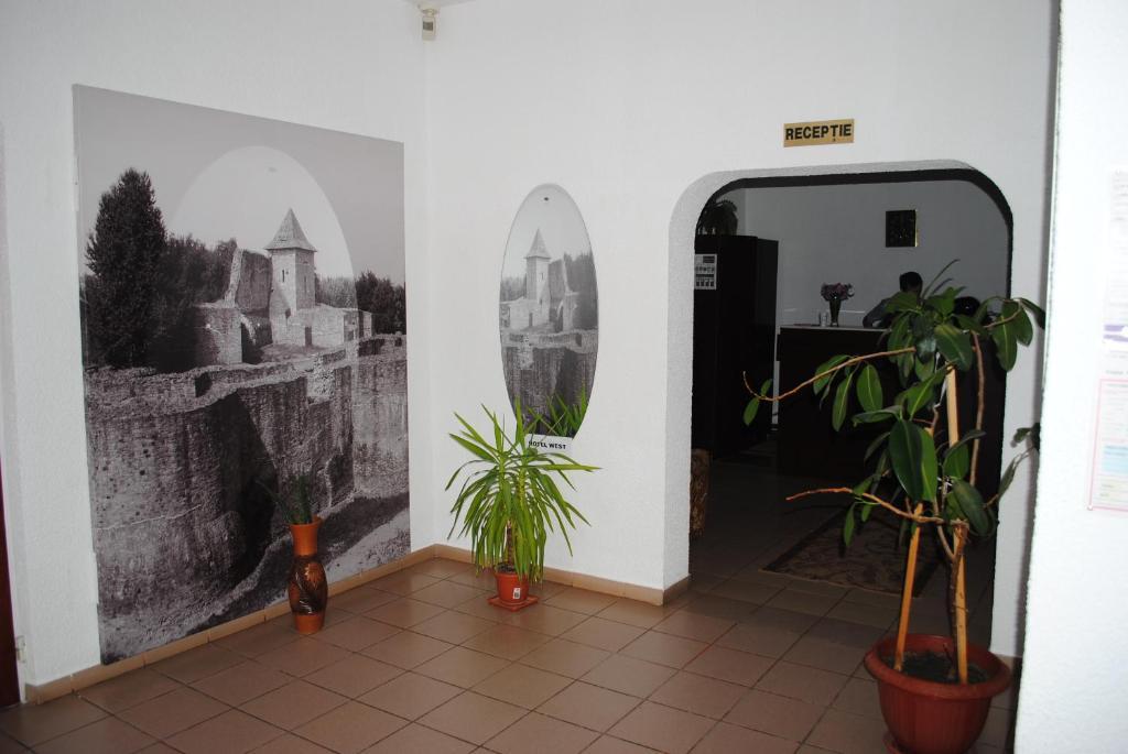 Hotel West Scheia Exterior photo